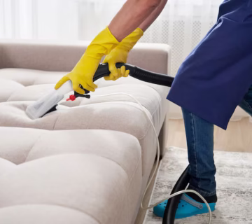 تنظيف وتعقيم المنازل